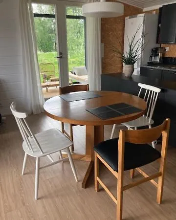 Kodikas Huvila Rantasaunalla Villa Keminmaa
